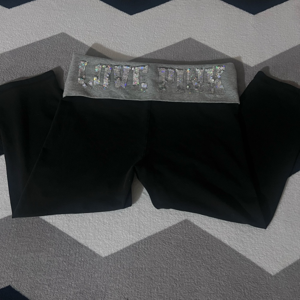 Victoria's Secret Love PINK Capri Leggings
